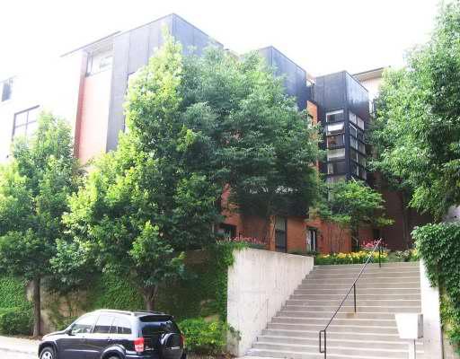 Homes for sale in Chicago, IL | 2012 W Willow St #B, Chicago, IL 60647 | MLS# 06558473