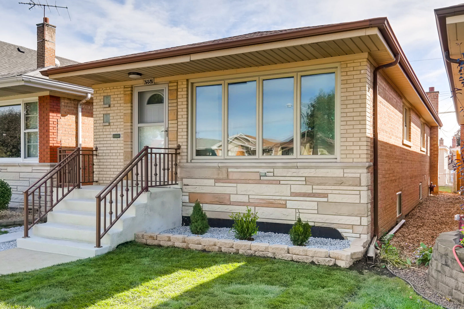 Sold 6557 W 63rd Place Chicago Il 60638 3 Beds 2 Full Baths 309000