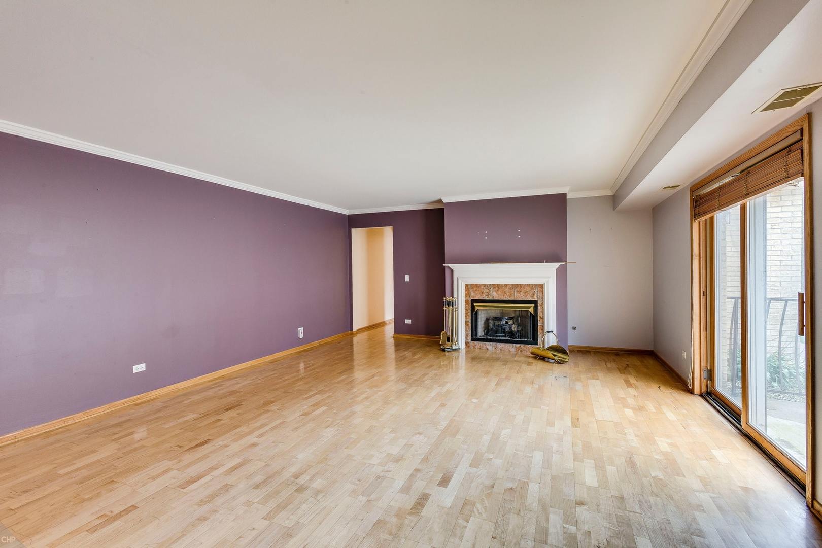 2422 N 76th Court 1 Elmwood Park Il 60707 Crowne Realty Llc