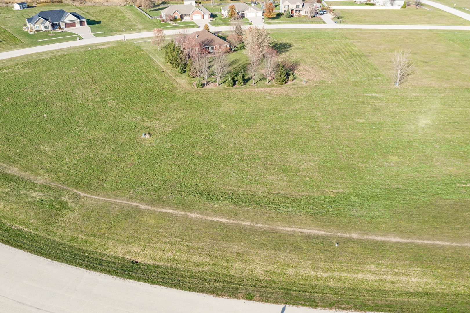 970 Prairie View Dr, Somonauk, IL